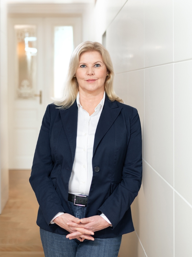 Dr. Patricia Steinbach 